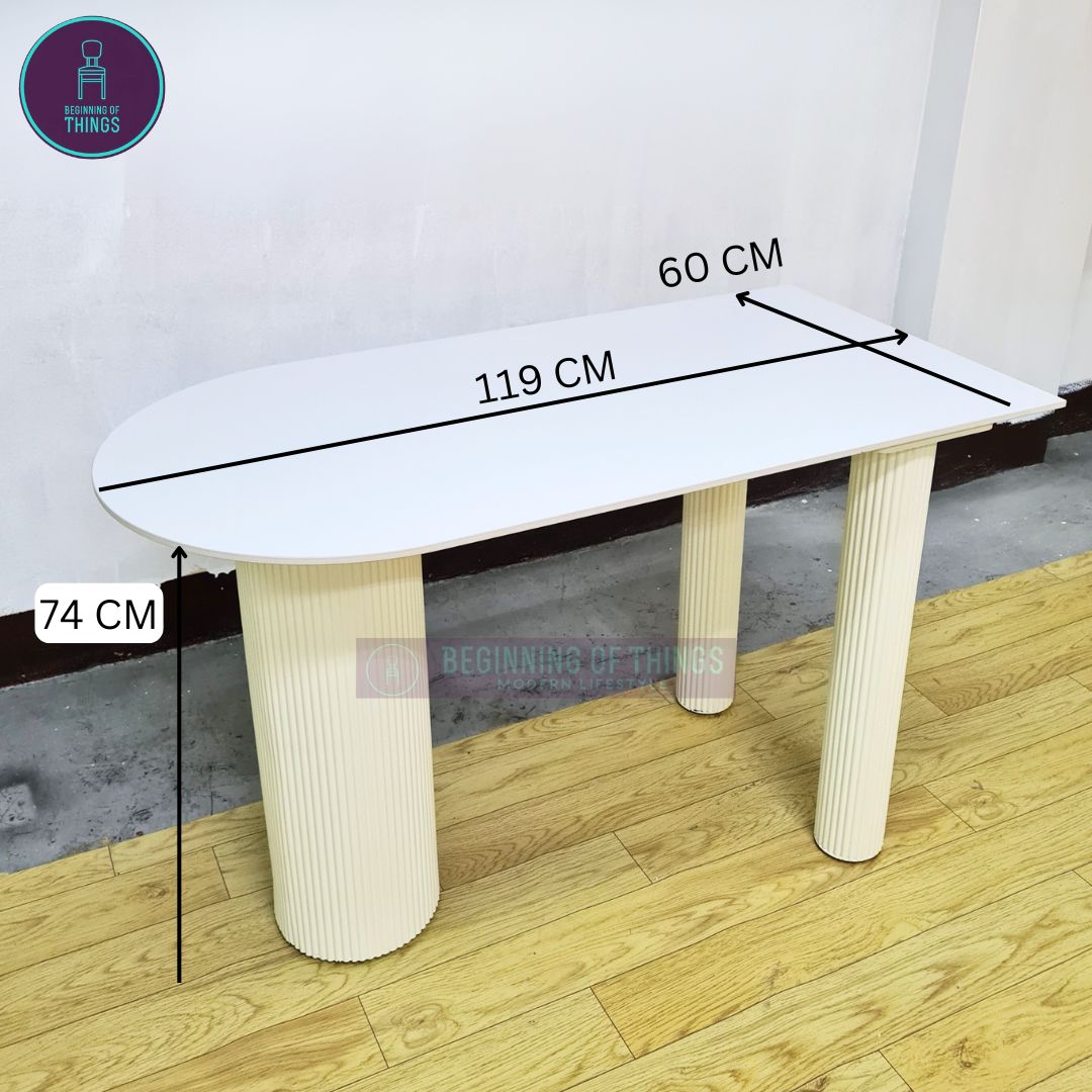 Sintered Stone Rounded Dining Table Three Legs