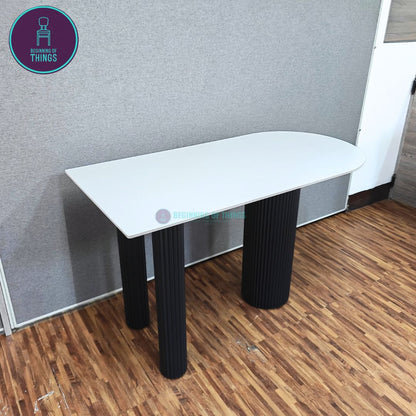 Sintered Stone Rounded Dining Table Tower Three Legs