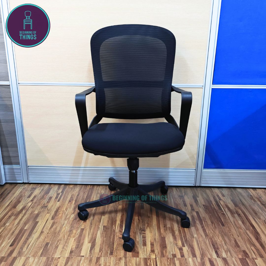 Rounded Frame Office Chair