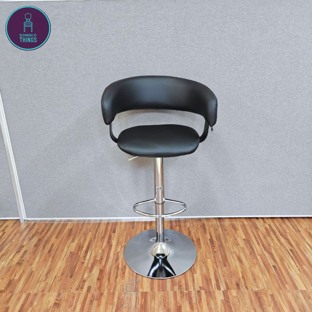 Curved Seat Bar Stool