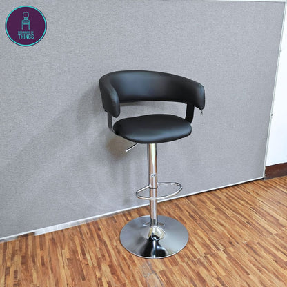 Curved Seat Bar Stool