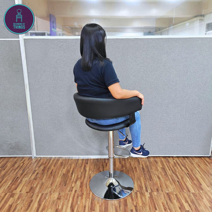 Curved Seat Bar Stool