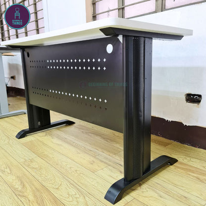 Jenner 120 x 60 cm Freestanding Office Table with Black Metal Leg