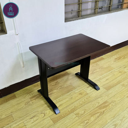 Jenner 120 x 60 cm Freestanding Office Table with Black Metal Leg