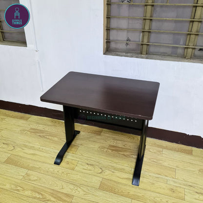 Jenner 90 x 60 cm Freestanding Office Table with Black Metal Leg
