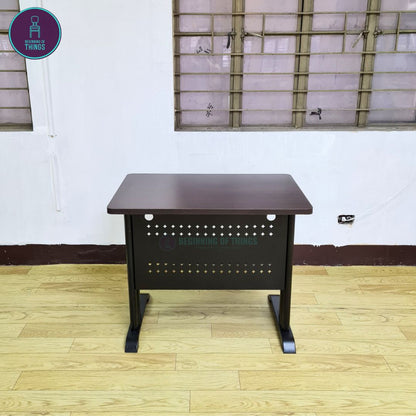 Jenner 90 x 60 cm Freestanding Office Table with Black Metal Leg