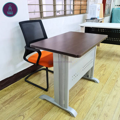 Jenner 120 x 60 cm Freestanding Office Table with Silver Metal Leg