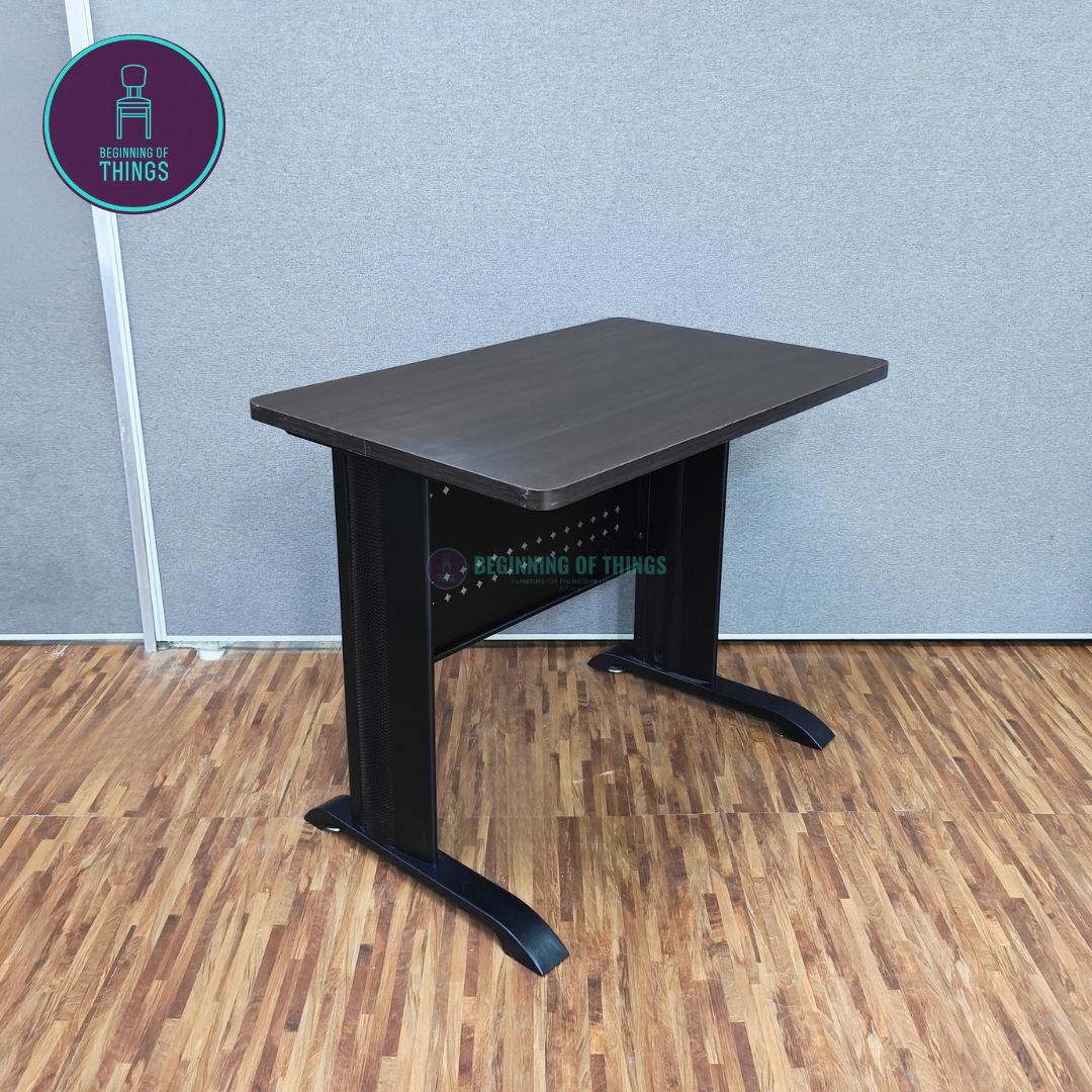 Jenner 90 x 60 cm Freestanding Office Table with Black Metal Leg