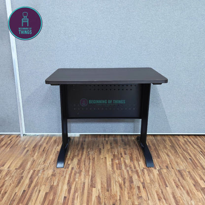 Jenner 90 x 60 cm Freestanding Office Table with Black Metal Leg