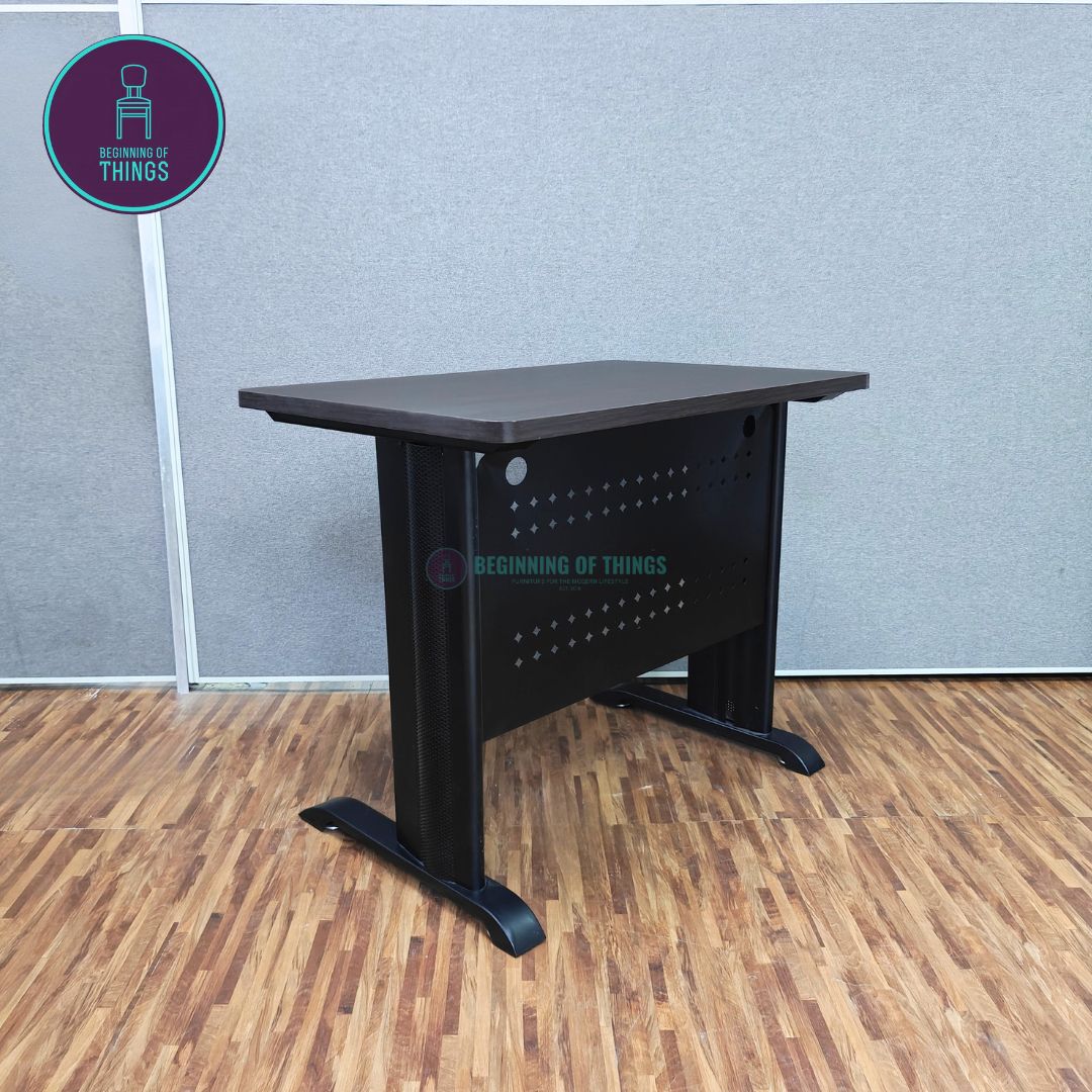 Jenner 90 x 60 cm Freestanding Office Table with Black Metal Leg