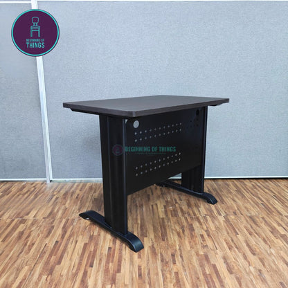 Jenner 90 x 60 cm Freestanding Office Table with Black Metal Leg