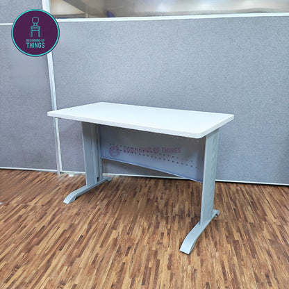 Jenner 120 x 60 cm Freestanding Office Table with Silver Metal Leg