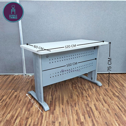 Jenner 120 x 60 cm Freestanding Office Table with Silver Metal Leg