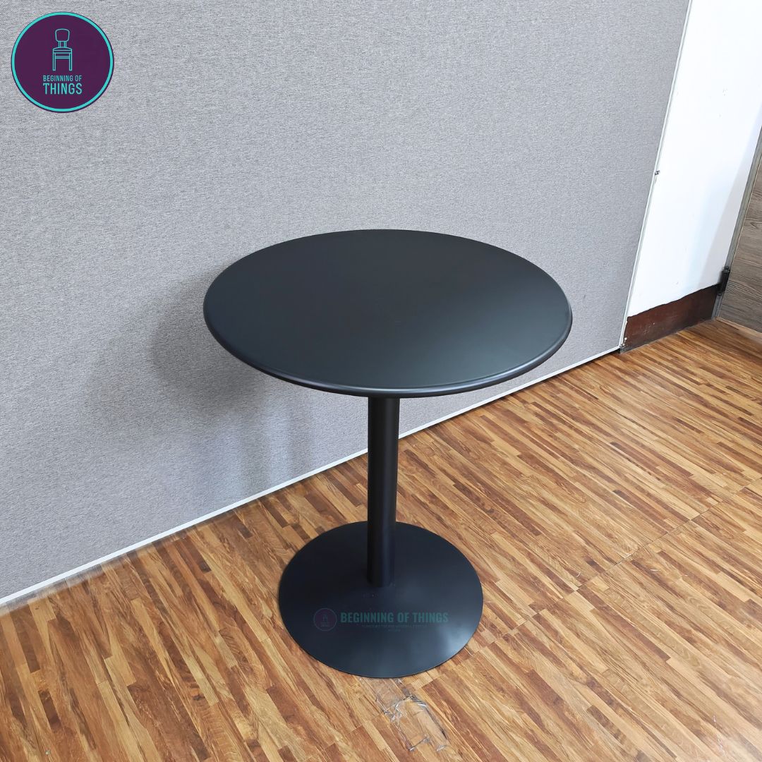 Outdoor Round Metal Table