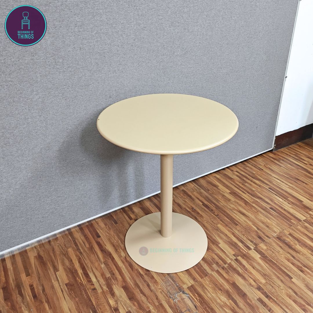 Outdoor Round Metal Table