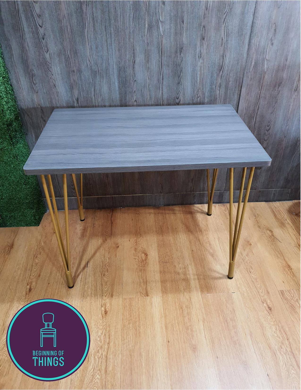 Paige Table 60 x 90 cm with Hairpin Legs