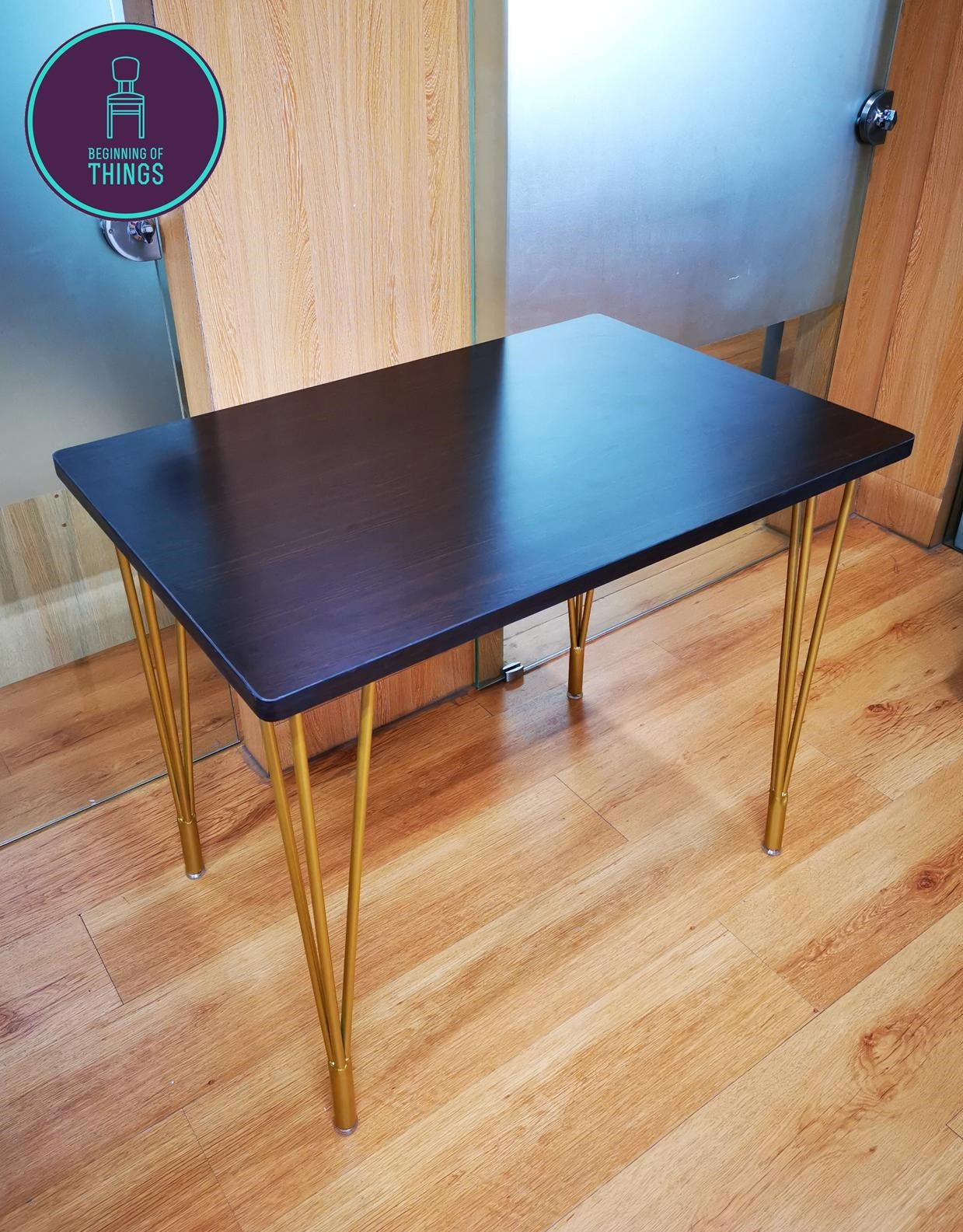 Paige Table 60 x 90 cm with Hairpin Legs