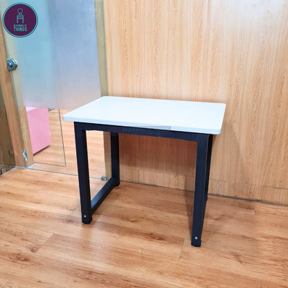 Palmer Table with Square Legs