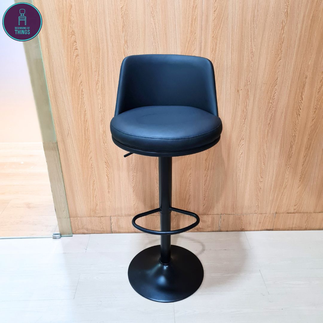 Rounded Back Bar Stool