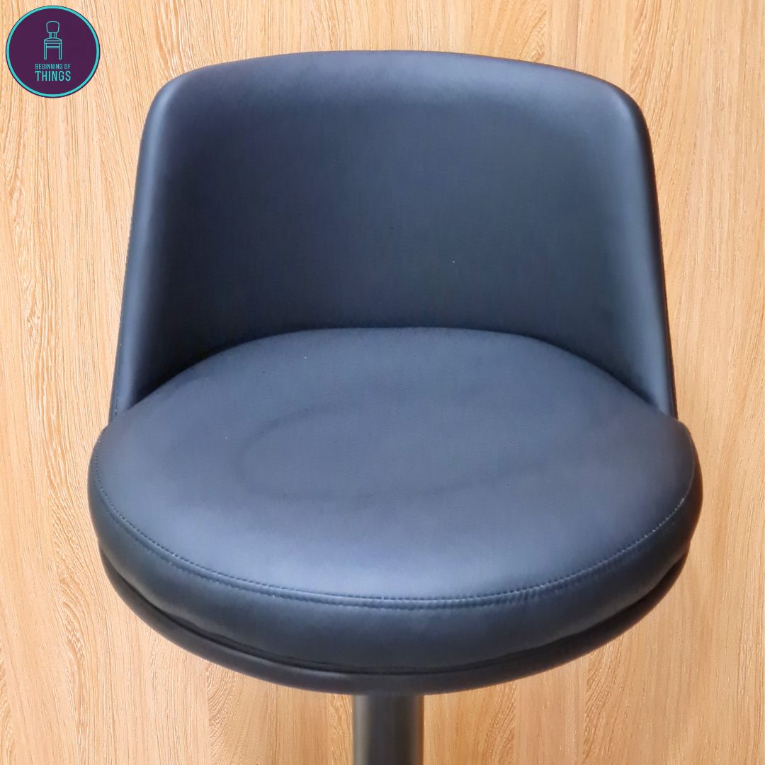 Rounded Back Bar Stool