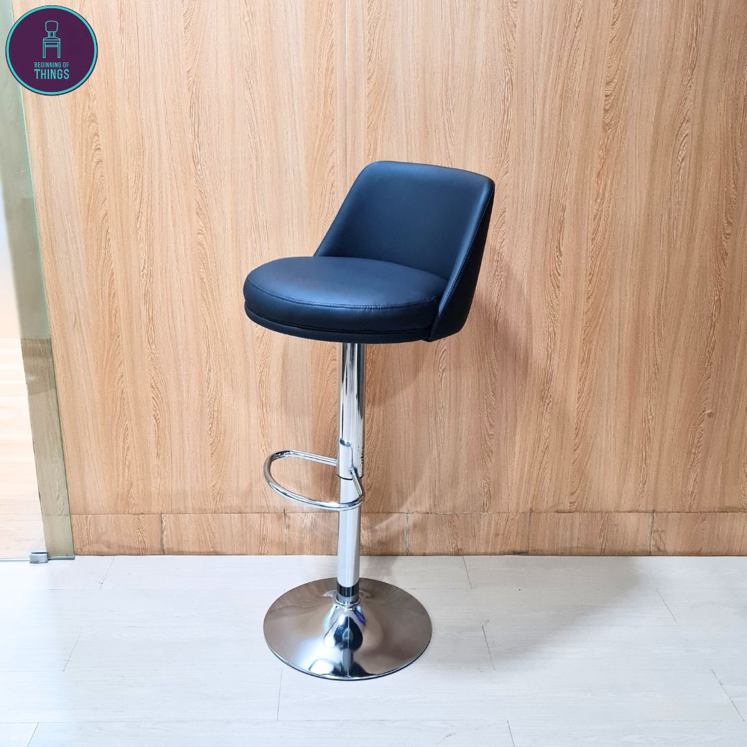 Rounded Back Bar Stool