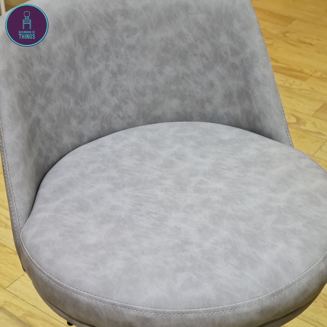 Rounded Back Bar Stool