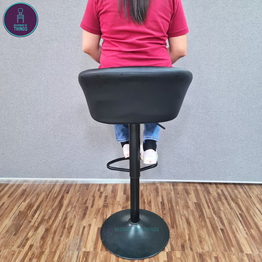 Rounded Seat Bar Stool