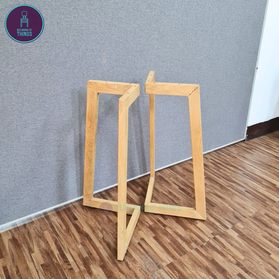 Beech V-Leg Dining Table Leg