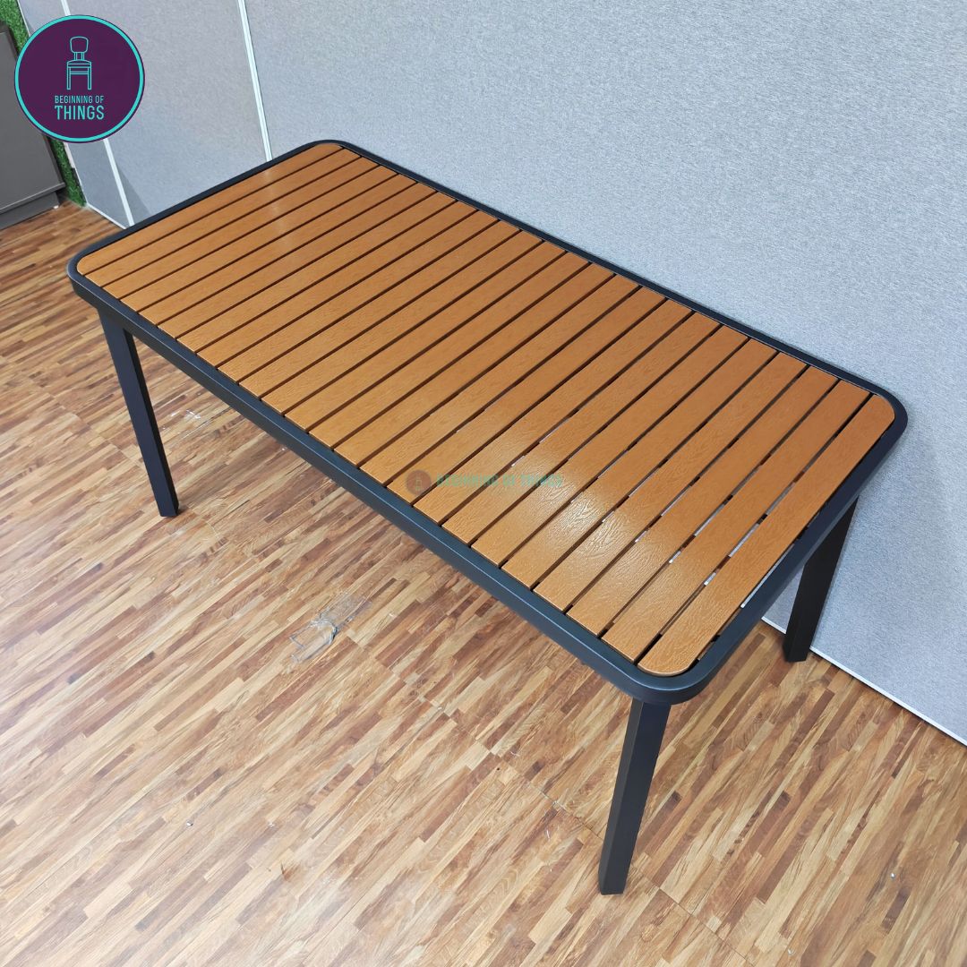 Outdoor WPC Table